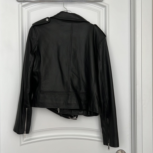 Leather jacket - Picture 3 of 5